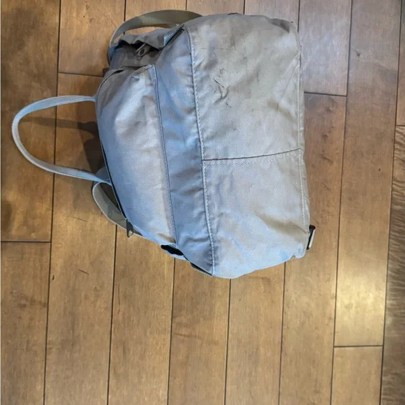 Kånken Gray Backpack - Picture 6 of 6